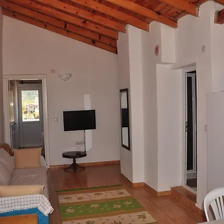 Hotel de apartamente Iskandil